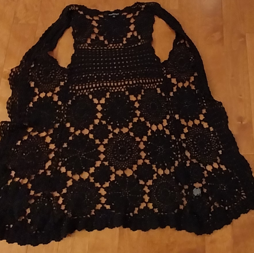 Stylish Black Crochet Sleeveless Vest